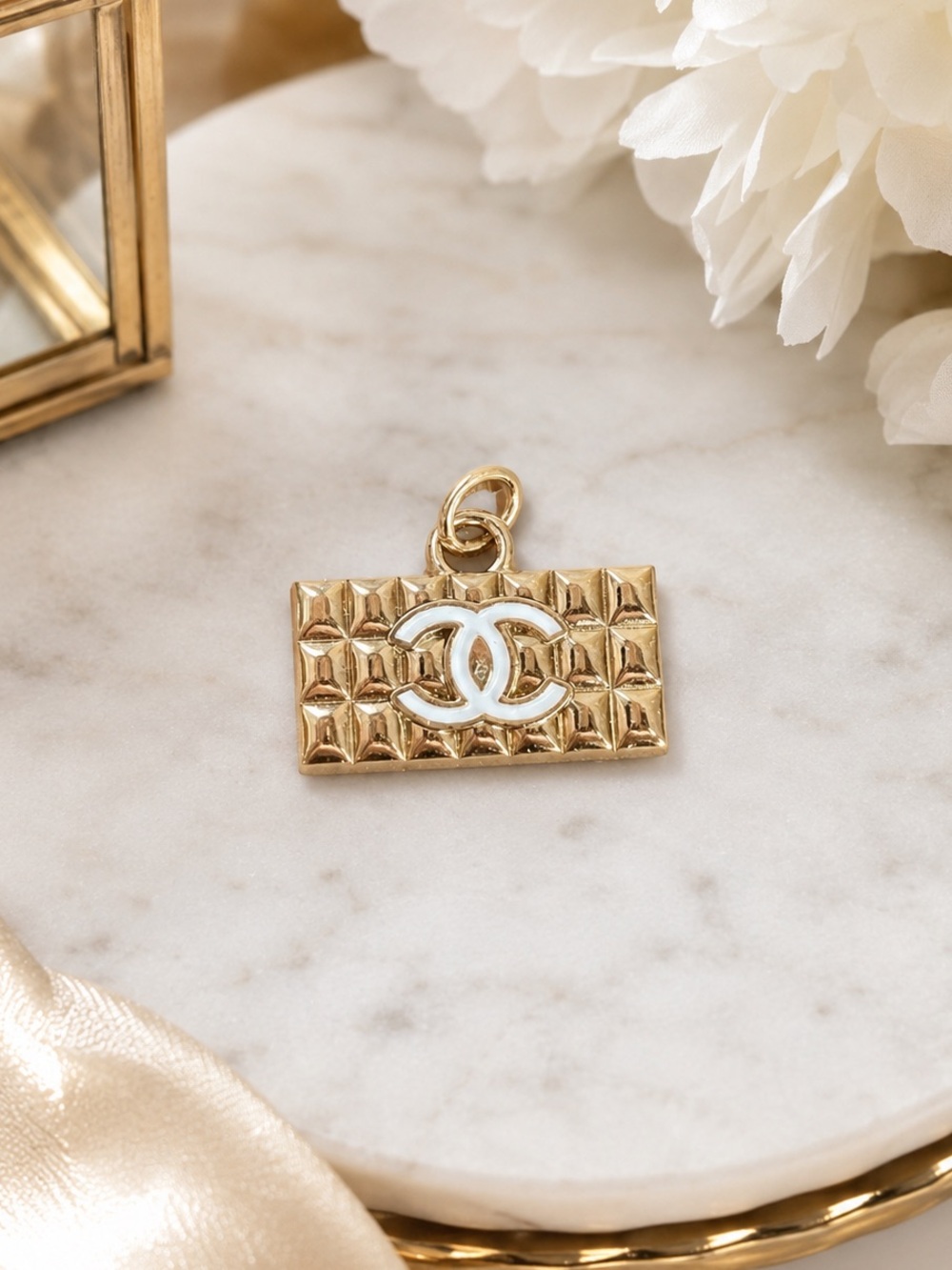 Designer CC Zipper Pull Charm – Gold & White